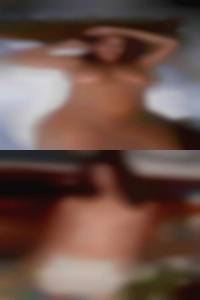 BessCorino, naked women near